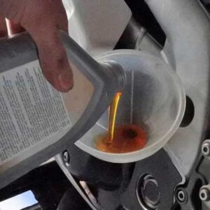 Perbedaan oli motor matic dan manual