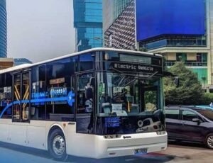 bus listrik invi