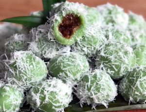 klepon isi gula merah