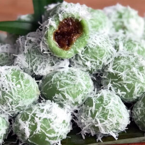 klepon isi gula merah